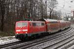 111 124 DB mit RE4 (Dortmund-Aachen) in Wuppertal, Februar 2018.