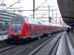 Der RE70 nach Braunschweig steht Abfahrtbereit in Bielefled Hbf. 18.03.08