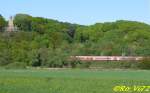 RE 4 Wupper-Express (Aachen - Dortmund). Oben links ist das Bergerdenkmal zusehen. Witten. 04.05.2008.