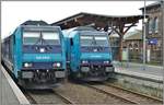 RE11008 mit 245 209-2 nach Hamburg und 245 215-9 nach Westerland in Niebüll. (21.05.2019)