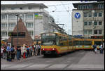 TW 913 ist hier am 7.7.2006 in der Stadtmitte von Karlsruhe abfahrbereit auf der S 4 nach Achern.