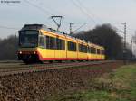 24.03.2011: Wagen 838 mit einem weiteren Triebwagen als S32 von Menzingen nach Karlsruhe Hbf. Aufgenommen zwischen Weingarten und Karlsruhe-Durlach.