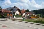 AVG ETW 877 und 8** als Eilzug nach Freudenstadt Hbf bei der Durchfahrt am Haltepunkt Rt. Aufgenommen am 07.07.2013.