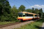 GT8-80C Nr. 568 ist auf der Karlsruher S11 zwischen Ittersbach und Karlsruhe bei der Station Reichenbach Kurpark unterwegs. (05.08.2015)