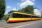 Stadtbahn Karlsruhe / KVV - Karlsruher Verkehrsverbund / Stadtbahn Heilbronn / Heilbronner Hohenloher Haller Nahverkehr GmbH (HNV): Zweisystem-Stadtbahnfahrzeug Bombardier ET 2010 der Albtal-Verkehrs-Gesellschaft mbH (AVG) - Wagen 934, aufgenommen im Juli 2016 im Stadtgebiet von Heilbronn.