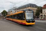 AVG Stadler Citylink Stadtbahnwagen 382 am 20.08.20 in Karlsruhe Hbf Vorplatz