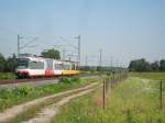 Wagen 847 (Regio Bistro) und Wagen XXX als S4 nach Achern, aufgenommen bei Forchheim am 24. August 2009.