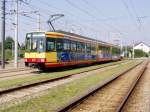 Stadtbahnwagen 575 im Bahnhof Hochstetten abgestellt auf Gleis 11 am 29.05.2005. An diesem Tag war es sehr hei.