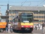 S4 nach Karlsruhe Hauptbahnhof, hier am Marktplatz.