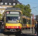 Tw 892 und der hintere Tw 906 am 10.10.2010 als S41 von Karlsruhe nach Freudenstadt Hbf bei der Einfahrt in den Vorplatz vom Hauptbahnhof Karlsruhe. Mit diesem Bild (Mein 1. Upload 2011) wnsche ich allen BB.de-Usern ein gutes und erfolgreiches neues Jahr 2011 und dass wir weiterhin tolle Fotos hier auf BB.de sehen werden.