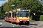 Bauarbeiten zwischen Tullastrae und Durlacher Tor erfordern vom 09.07.11 bis 10.09.11 Umleitungen der Linien 1, S4 und S5. Hier erreicht Wagen 805  Lago Bowlingcenter Karlsruhe  in der Haid-und-Neu-Strae die Station Hauptfriedhof. Karlsruhe, 09.07.2011.