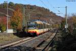 Wagen 913  Jahr der Wlder  und Wagen 889  Heilbronn untersttzt Unicef  als S4 nach Schwaigern West bei Affaltrach. Das Bild entstand am 02.11.2011 vom Bahnsteigende.