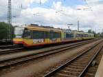 Tw 916 und hintendran Tw 921 auf den hinteren Abstellgleisen im Hbf Karlsruhe.