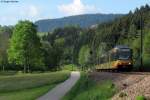 TW 907 und 902 als S41 nach Karlsruhe bei Schnegrnd. Aufgenommen am 17.05.2012.