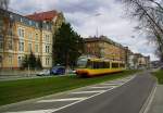 Tw 839 schleicht sich am 09.03.2013 kurz vor dem Gottesauer Platz als S 84790 nach Wrth Dorschberg an und legt sich dabei elegant in die kleine Verschwenkung.