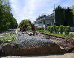 Die S-Bahnstrecke Freiburg-Breisach wird aufwendig erneuert und elektrifiziert, die Bauarbeiten dauern ca.