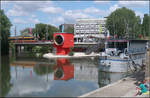 Gelbes, Rotes und Silbergraues -    Stadtbahn, One Man House und Theaterschiff.