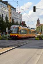 Am Kurt-Schumacher-Platz an der Friedrich-Ebert-Brücke in Heilbronn kam mir am  Donnerstag den 21.8.2014 ein AVG-Zweisystemtriebwagen mit der Nummer 894 auf meinem Weg zum Hbf entgegen, es ist