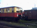 BR 476 033 in Darmstadt. Im Hintergrund eine 294