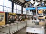 S-Bahn berlin, ein der wenigen Viertelzge mit Werbung, hier im bahnhof Friedrichstrasse, 2007