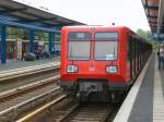 Berliner S-Bahn, Baureihe 485 in rot. Linie S9 im S-Bhf. Treptower Park, 2007