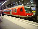 Wohl einer der krzesten Wendezge im  S-Bahn-Zusatzverkehr  in Berlin. An der Spitze ein Steuerwagen Bybdzf 482.1, dann ein Wagen Bnrz 451.4 und das Ganze geschoben von einer 143 644-3 als RB 28117 nach Wustermark. Am 05.02.2010 kurz vor der Abfahrt in Berlin Hbf (tief).