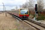 S-Bahn Berlin: Eine Garnitur (BR 481/482) auf der S 45 gelangt am 1.