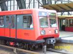 485 029-3 der S-Bahn Berlin GmbH unterwegs auf der S-Bahnlinie S9 nach Flughafen Berlin Schnefeld im Bhf. Alexanderplatz