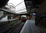 Ein mächtiges Bauwerk ist aus der einstigen Berliner S-Bahnstation  Papestraße  - jetzt  Südkreuz  - geworden.