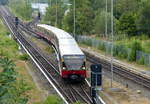 S-Bahn Berlin, S46 mit BR 480, hier  bei der Einfahrt in den Bahnhof von Westend.