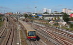 BR 481 der S-Bahn wird am 19.09.2019 gleich mit der S9 (Berlin Spandau - Berlin-Schönefeld Flughafen) die Station Berlin Warschauer Straße erreichen.