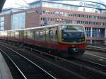 S7 nach Ahrensfelde ber Berlin Lichtenberg. Aufgenommen am 08.07.07 Berlin Ostbahnhof