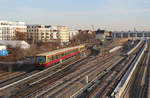 S-Bahn Berlin 481 xxx // Aufgenommen zwischen Berlin Ostkreuz und Berlin Warschauer Straße. // 3. Dezember 2016