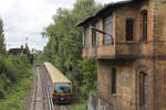 S-Bahn Berlin 481 xxx // Berlin (Aufgenommen von der Straßenbrücke Grenzstraße.) // 24. März 2016
Das Stellwerk wurde mittlerweile abgerissen.
