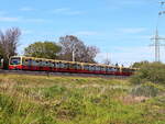 BR 481 S-Bahn Berlin Linie S45 zum BER  bei der Einfahrt in den Bahnhof Waßmannsdorf am 09. Mai 2021. 