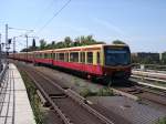 S75 nach Wartenberg ber Berlin Ostbahnhof, Berlin Lichtenberg. Hier bei der Einfahrt Berlin Hauptbahnhof.