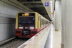 483 005-5 S-Bahn Berlin als S45 (S 45082) von Flughafen BER - Terminal 1-2 nach Berlin Südkreuz in Flughafen BER - Terminal 1-2.