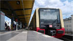 Der Lichtschalter -     Etwas gewöhnungsbedürftig ist die Front der S-Bahnbaureihe 483/484 schon, erst in der Wirklichkeit konnte ich zu diesem Design Zugang finden.