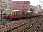 S75 nach Berlin Spandau, hier bei der Einfahrt Berlin Alexanderplatz. Aufgenommen im August 07'.