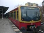 BR 481 als S1 nach S-Bahnhof Berlin-Frohnau im S+U Bahnhof Berlin Rathaus Steglitz.