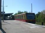 BR 481 als S75 nach S+U Bahnhof Berlin-Spandau im S-Bahnhof Berlin Gehrenseestrae.