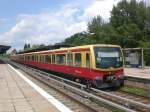 BR 481 als S85 nach S-Bahnhof Berlin-Waidmannslust im S-Bahnhof Berlin-Schneweide.