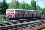 Der S-Bahn Gertezug bestehend aus 478 521-8 (Mannschaftswagen) und 478 523-4 (Gertewagen) wartet am 25.05.09 im Heimatbahnhof Wannsee auf den nchsten Einsatz.