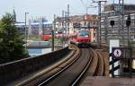 S-Bahn Ersatzverkehr - X Wagen aus dem Ruhrpott auf der Stadtbahn bei Einfahrt in den Bahnhof Berlin Alexanderplatz Richtung Ostbahnhof | geschoben von 143 913-2  02.08.2009  