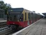 BR 480 als S46 im S-Bahnhof Berlin-Schneweide.