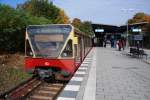 HOHEN NEUENDORF (Landkreis Oberhavel), 10.10.2009, S-8 nach Blankenburg; aufgrund der chaotischen Zustände bei der S-Bahn verkehrt die S8 z.Z.