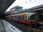 BR 481 als S41 ber Wedding,Westhafen und Beusselstrae im S+U Bahnhof Berlin Gesundbrunnen.(06.12.2009)  