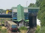 Der Bahnhof Hermannstrae verknpft S-Bahn, U-Bahn und Bus mit einander.