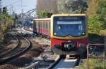 BERLIN, 23.10.2010, S3 nach Köpenick bei der Einfahrt in den S-Bahnhof Betriebsbahnhof Rummelsburg

