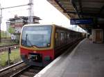 481 159 nach Pankow am 01.Mai 2010 im S-Bahnhof Berlin Frankfurter Allee.